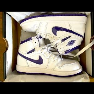 Jordan 1 High OG - Youth size 1
